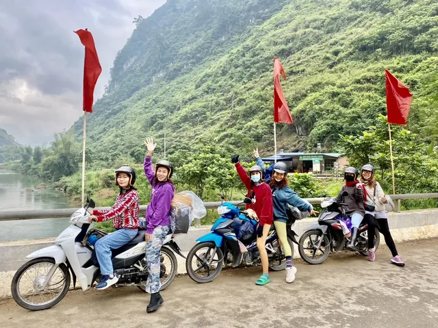 10 Days Laos Highlight Easy Rider Tour